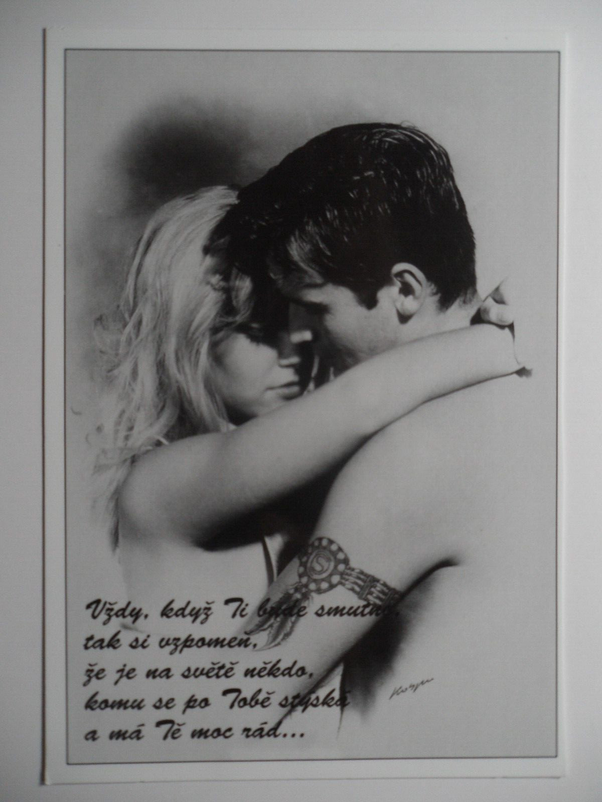 STAMPMART : CZECHOSLOVAKIA PRAHA LOVE UNUSED POSTCARD - POSTAL STATIONERY