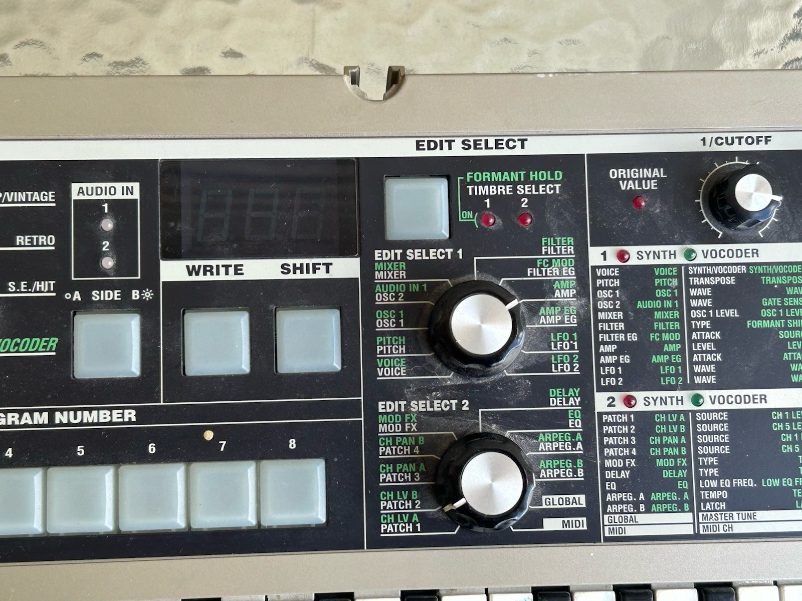 KORG microKORG 37-Key Synthesizer Vocoder ***Working***