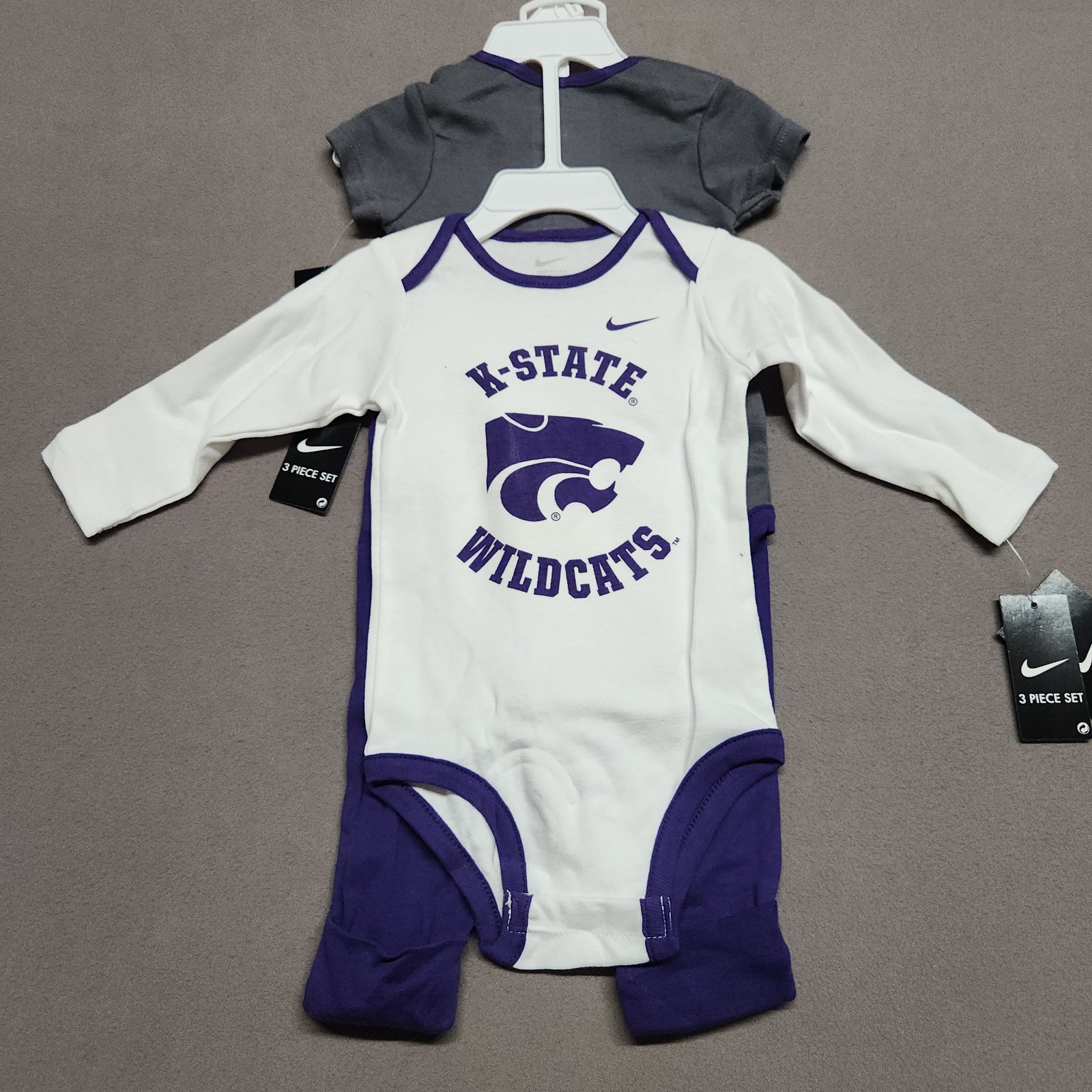 Nike Kansas State St Wildcats 3 Piece Infant Bodysuit Pants Set 12M Purple 146