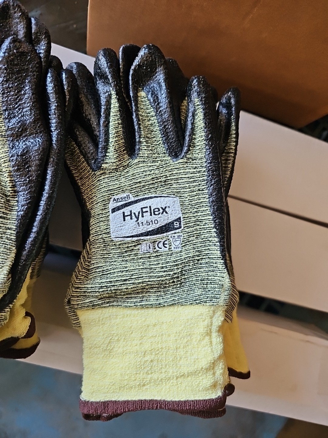 Hyflex 11-510 Nitrile Palm Coated Gloves, Size 9, Yellow/Black - 13 per BG