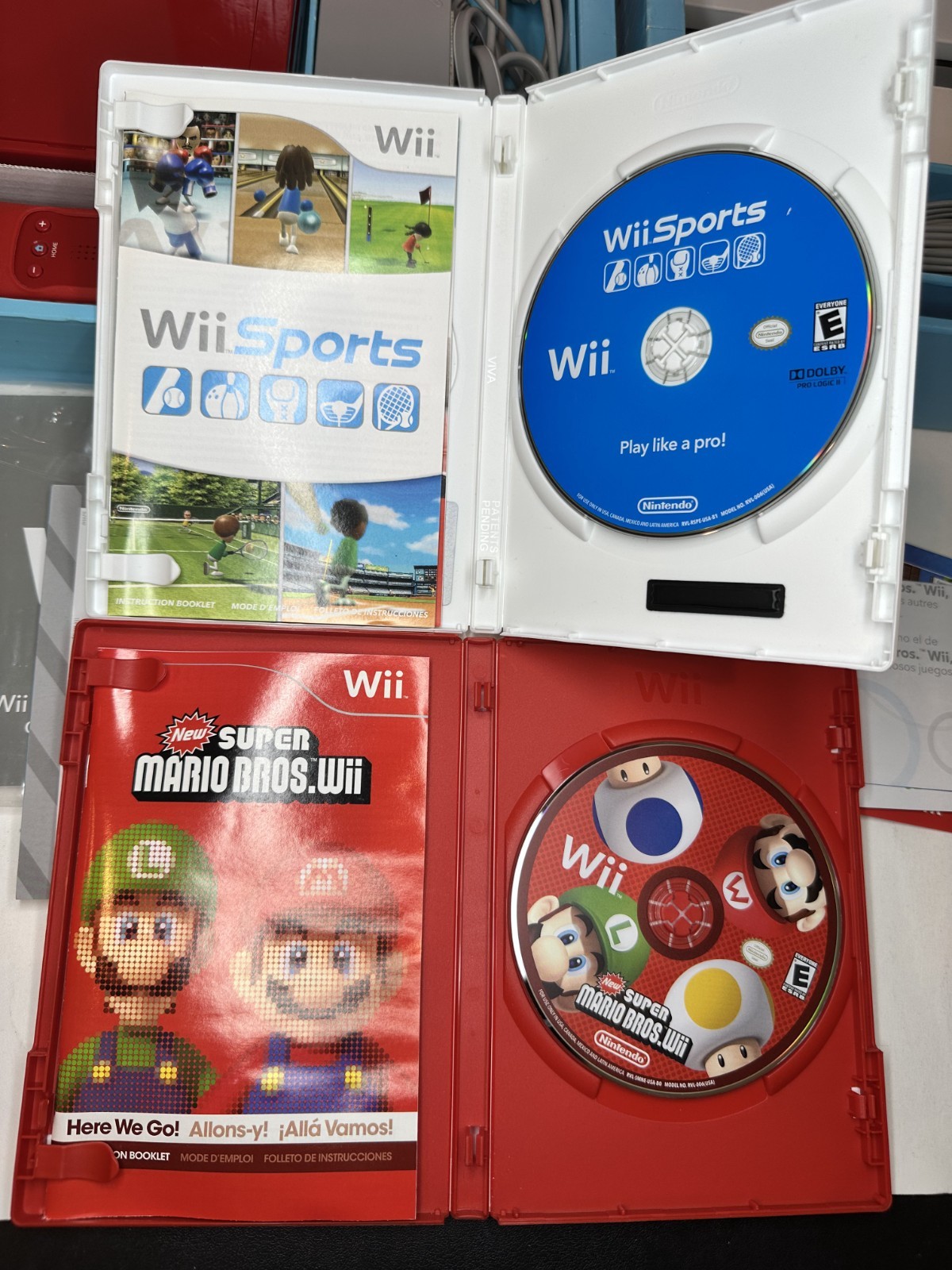 Nintendo Wii Red Console Mario 25th Anniversary Edition w/2 Games CIB Tested