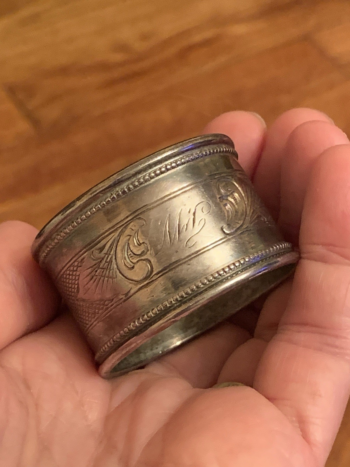 Sterling  Silver napping ring antique , not marked, tested, 26 grams