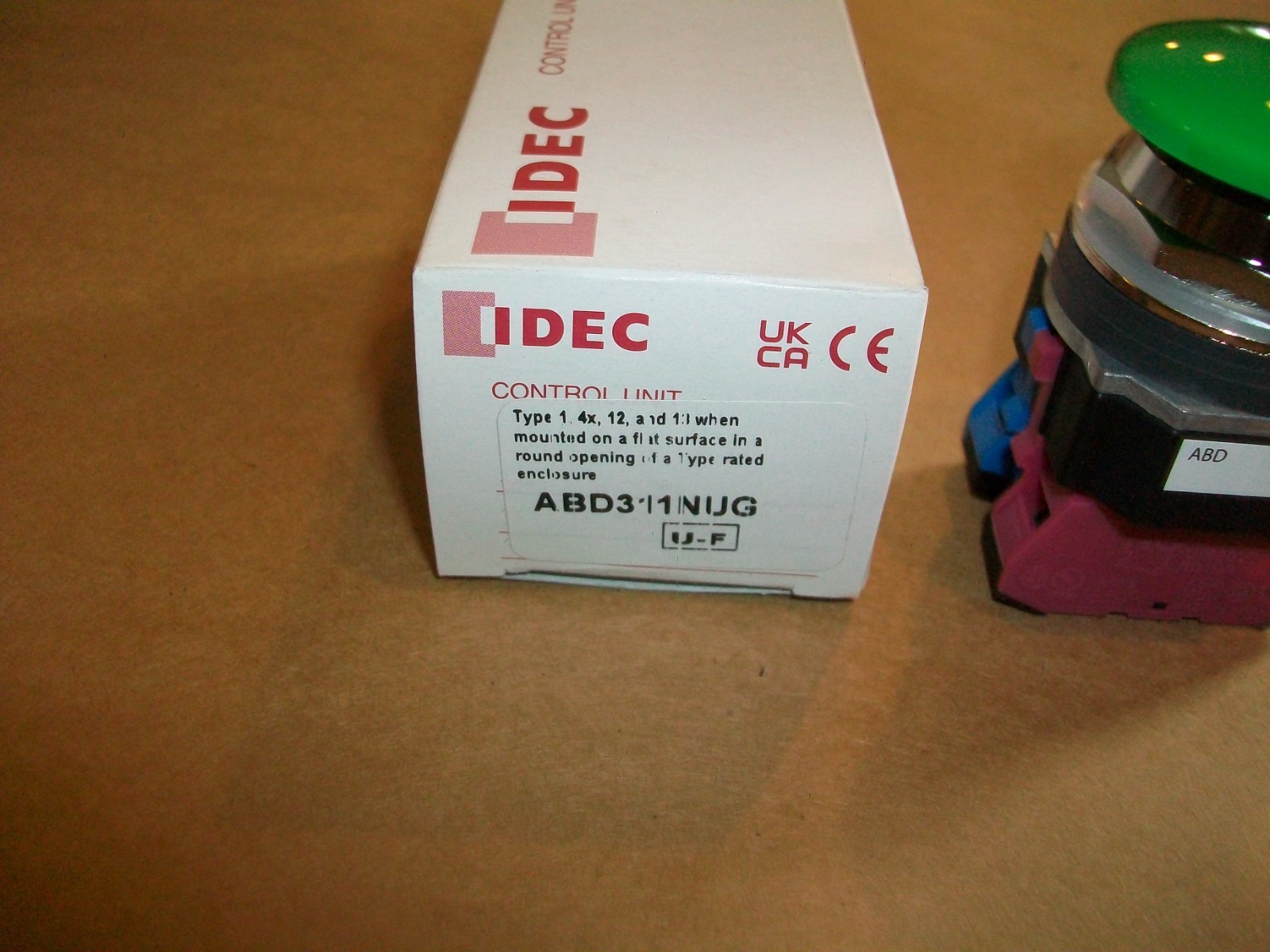 IDEC Push Button ABD311NUG NEW IN BOX