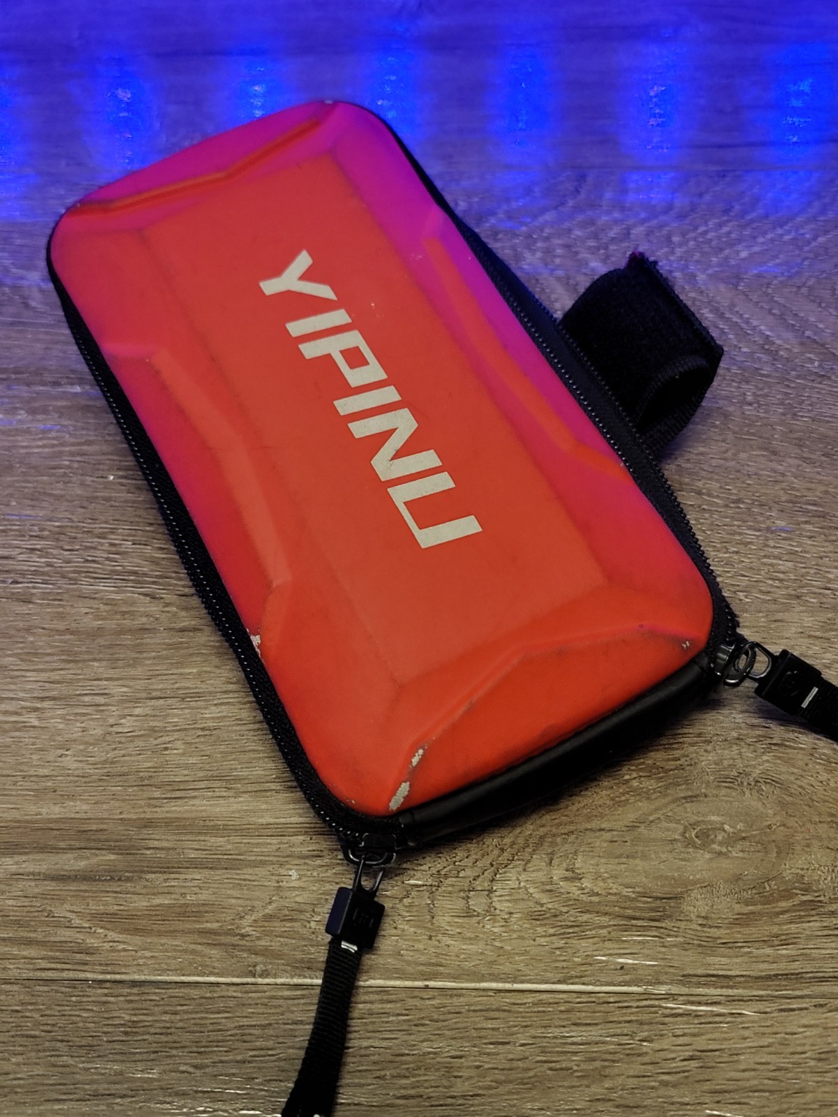 Yipinu Slightly Worn But Still VGG ++