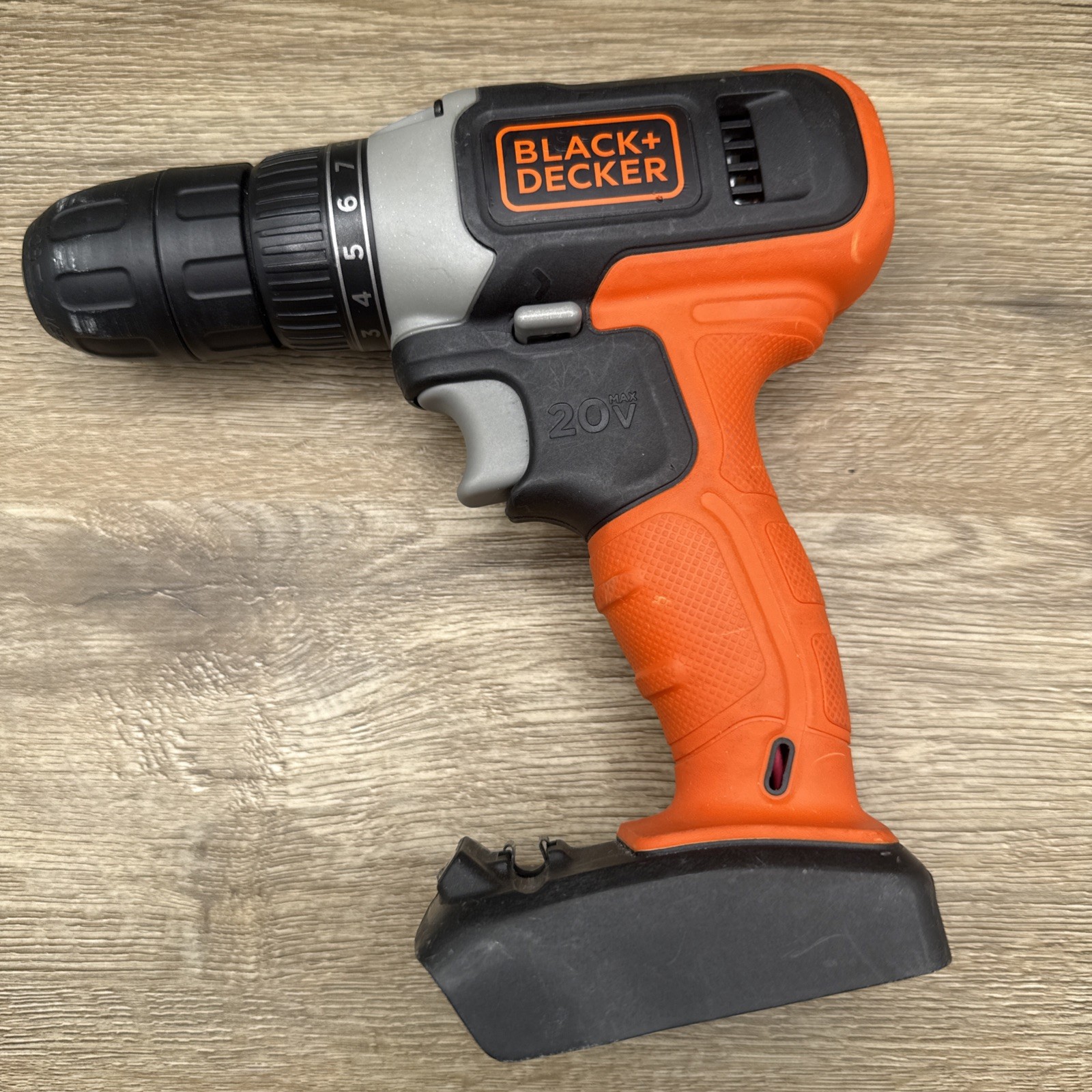Black & Decker 20v Cordless Drill BCD702 Tool Only Tested