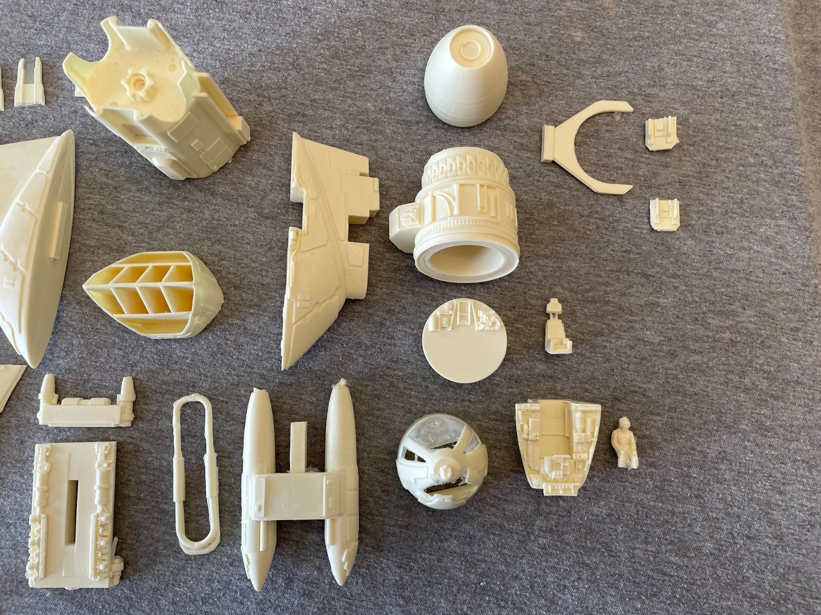 1/48 B-Wing Resin Kit Star Wars