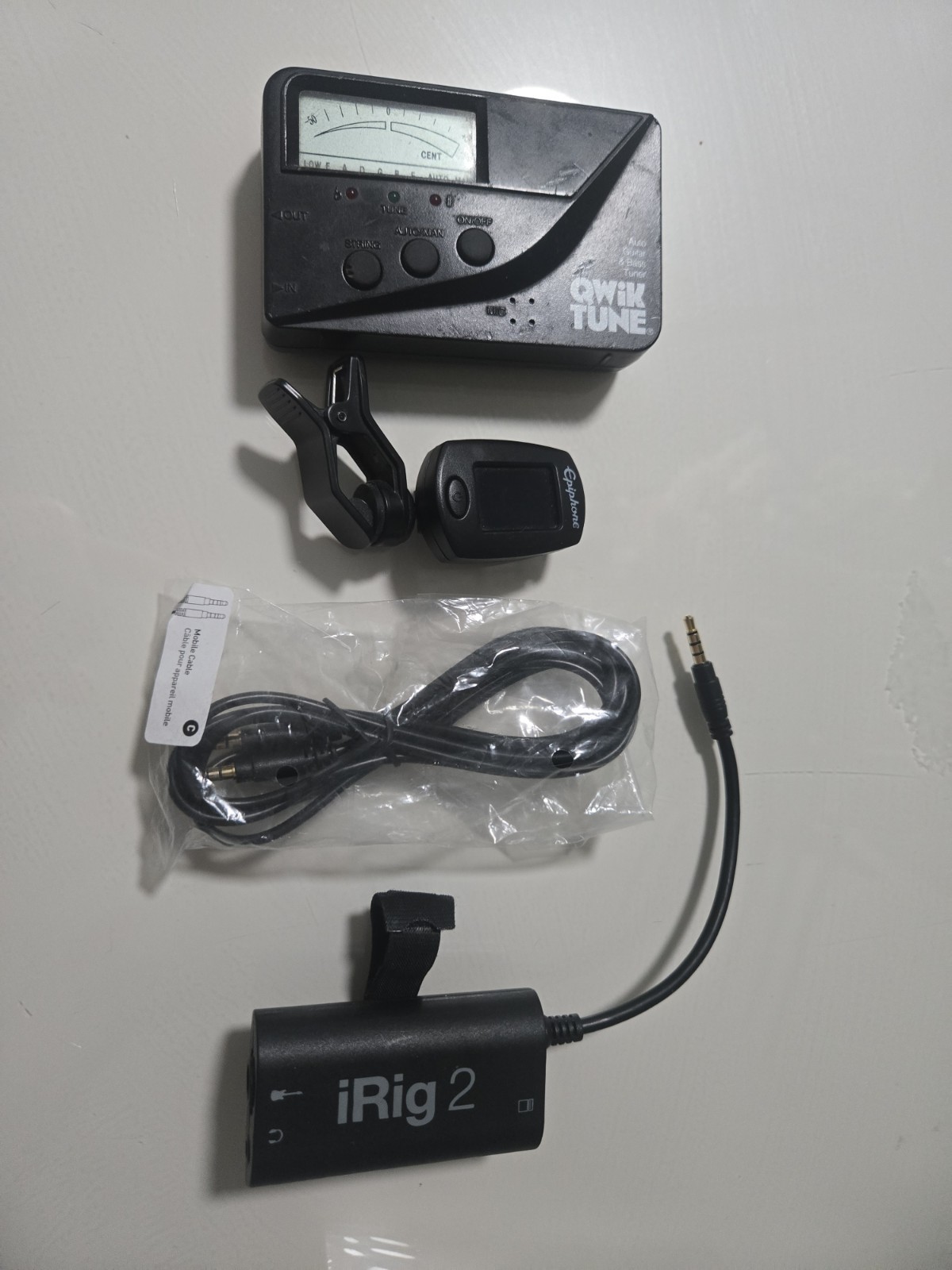 IK Multimedia iRig 2 Portable Audio Interface Adapter Qwik Tune Epiphone  tuner
