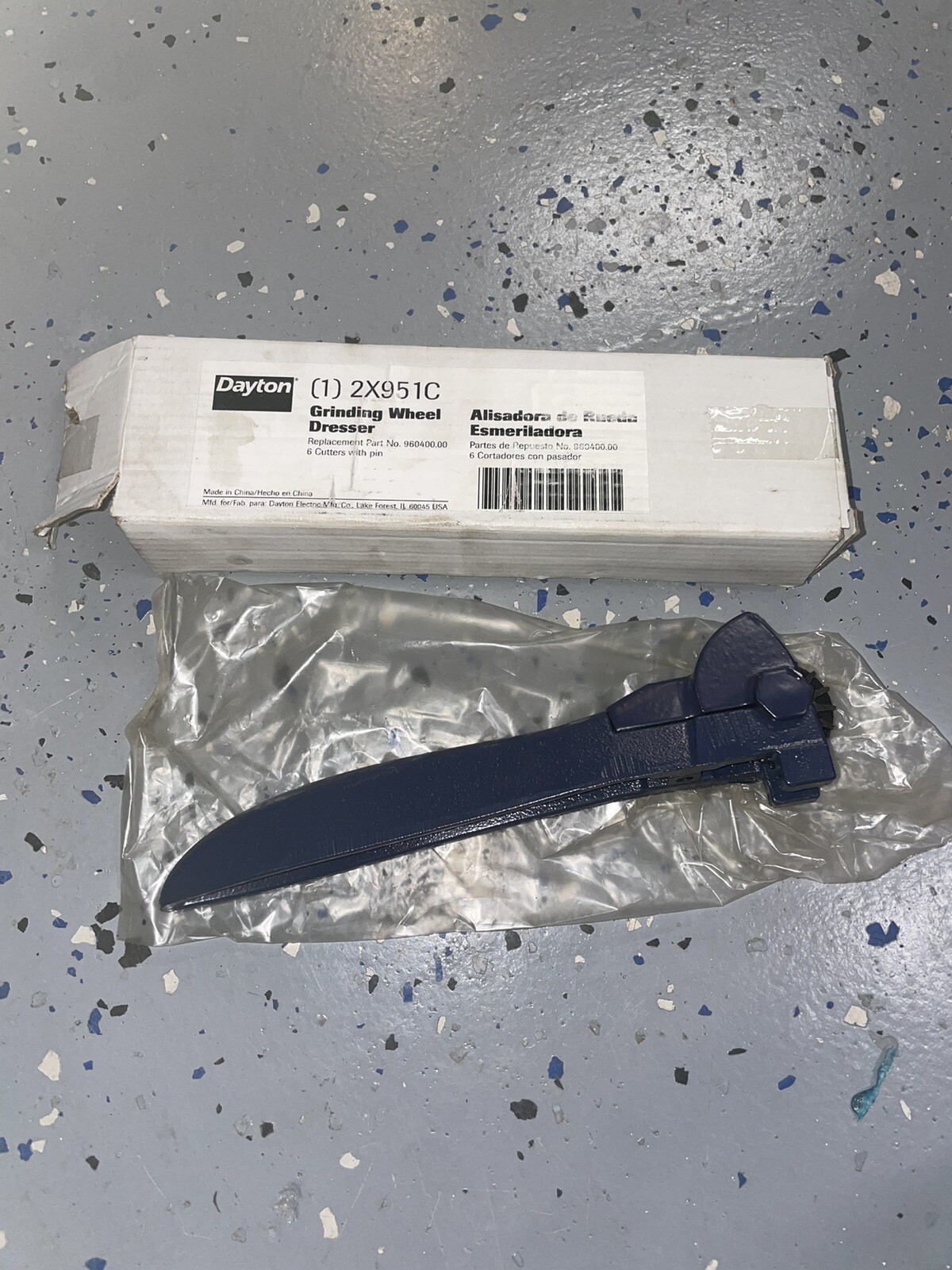 Dayton 2X951C Grinding Wheel Dresser