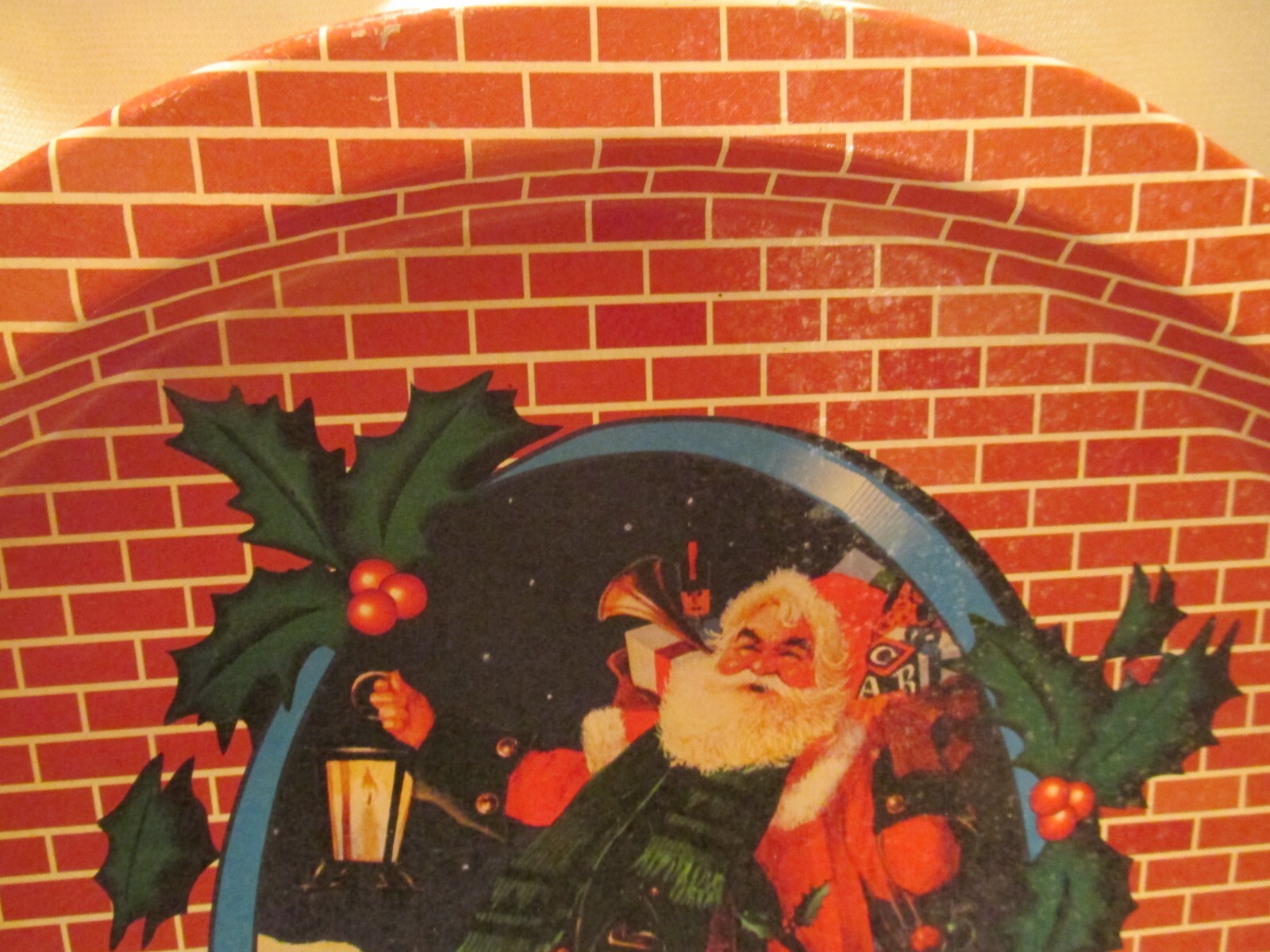1993 Santa 13" Round Metal Serving Tray