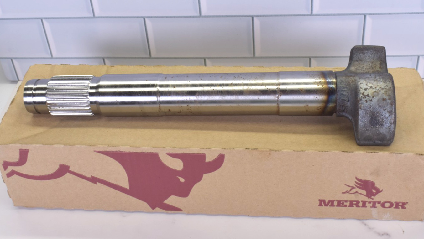 Meritor 2210 S 7481 RH / Brake Camshaft NOS Replacement School Bus / Truck Parts