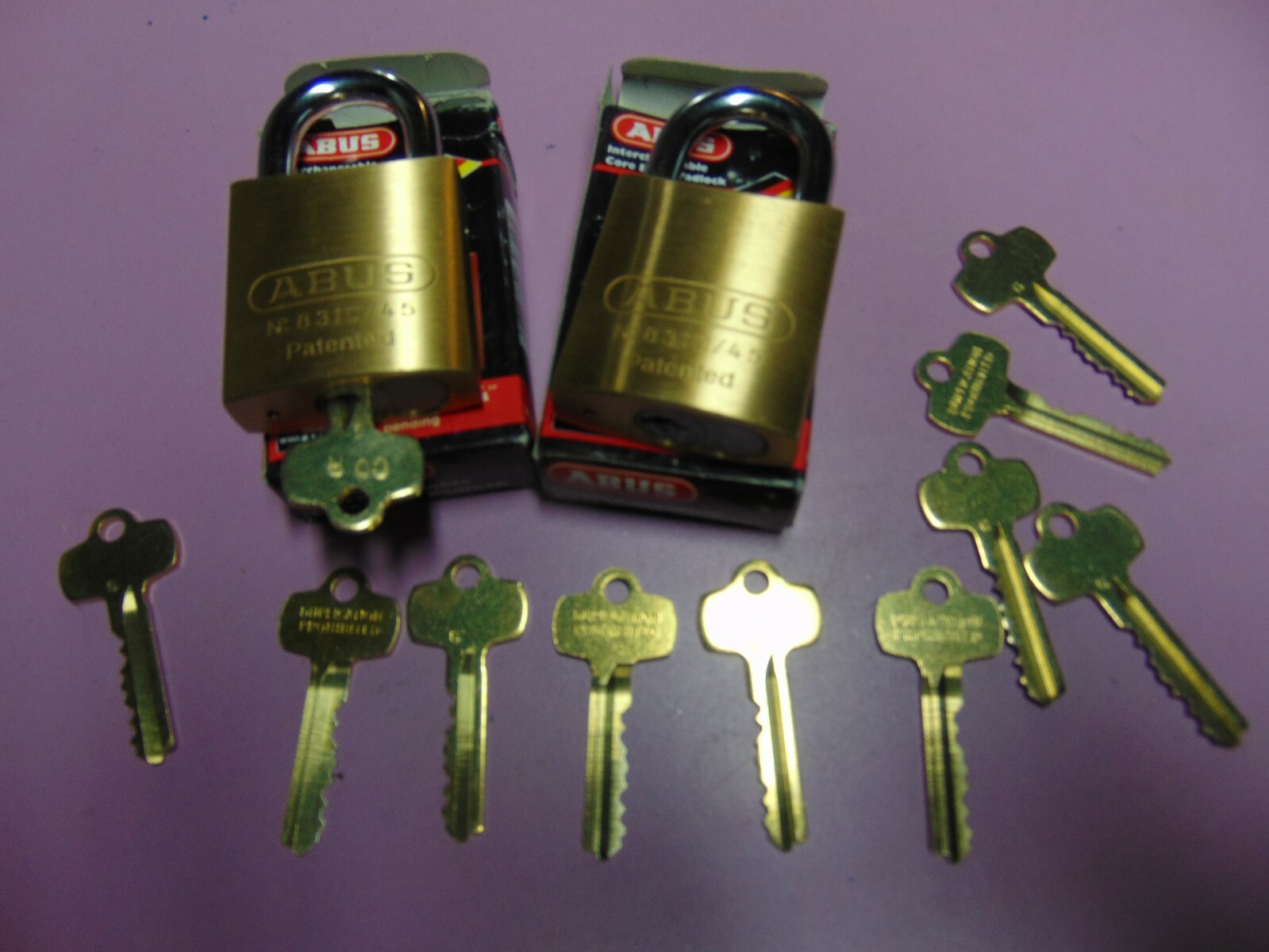 2 NEW ABUS IC BEST CYL. WITH M CORE AND 1 CORE AND 10 KEYS PADLOCK    LOCKSMITH