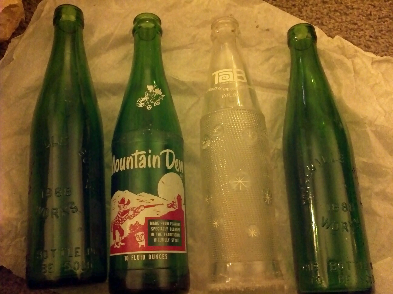 Great Lot - 10 oz MOUNTAIN DEW HILLBILLY BOTTLE / Tab / & (2)  1888 Works