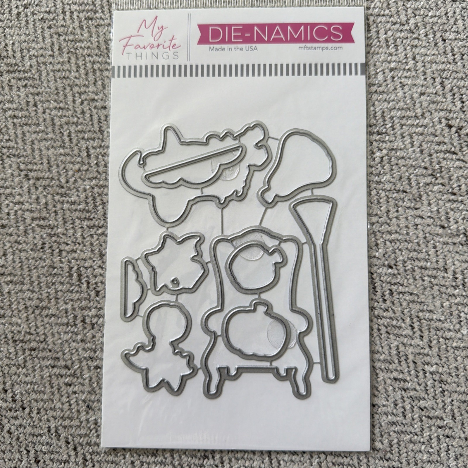My Favorite Things Best Witches  Die-namics Sets Retired MFT-2356