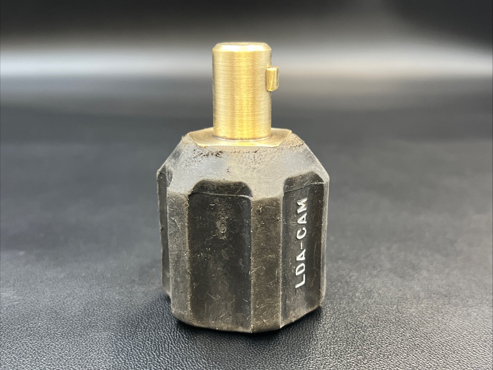 Lenco LDA-CAM Adapter Black (D)