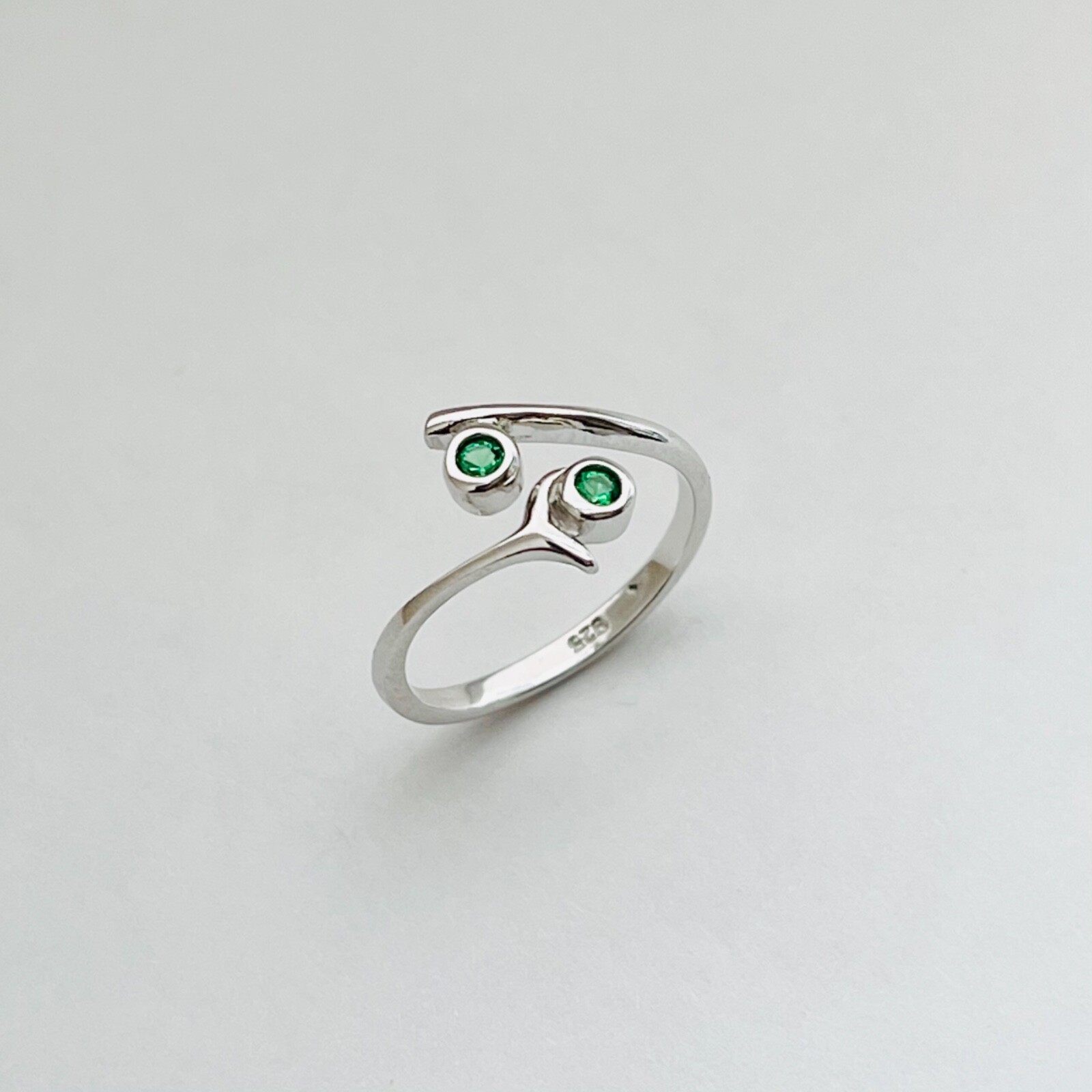 Sterling Silver Toe Ring With Emerald CZ, Silver Ring, CZ Ring, May Birthstone