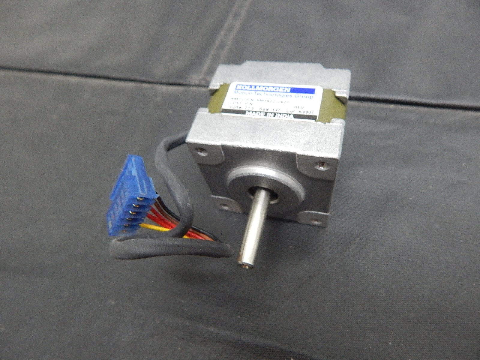 MOTION TECHNOLOGIES SM39Z2-U621 23.5V STEPPER MOTOR - USA SELLER FAST SHIPPING