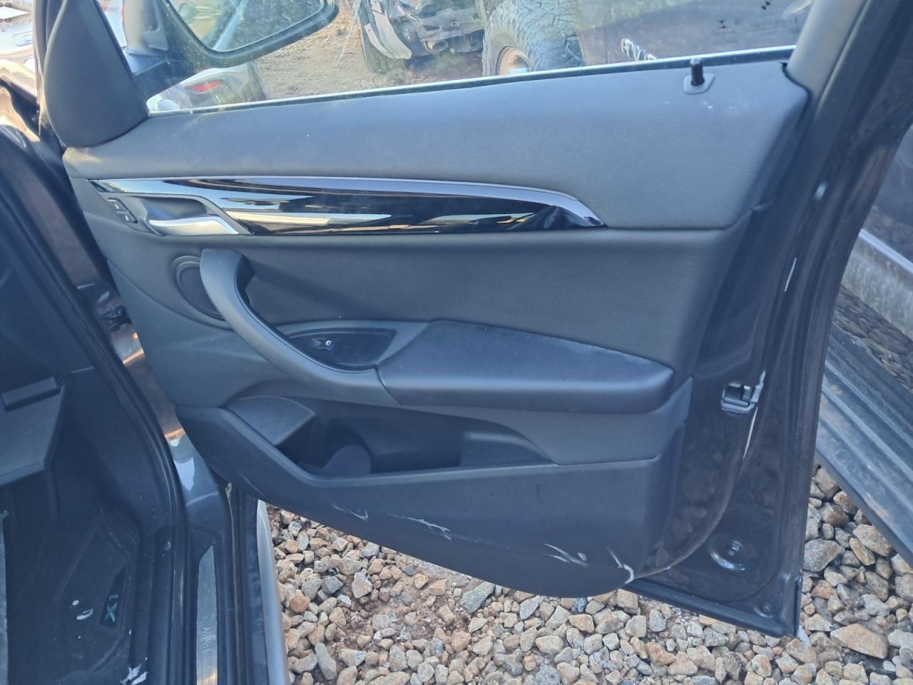 X1 2020 Glove Box 4899117