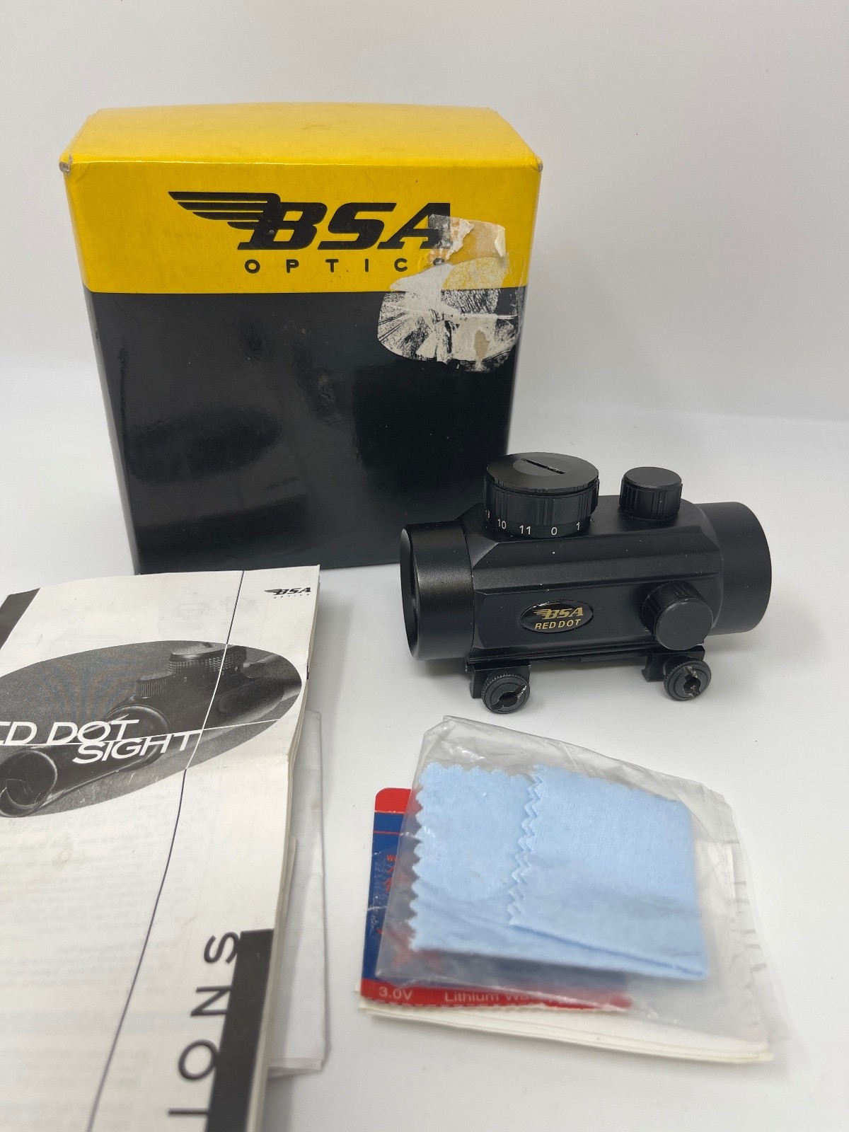 BSA Red Dot Scope RD30, 1x, 30mm, Black, 5 M.O.A.