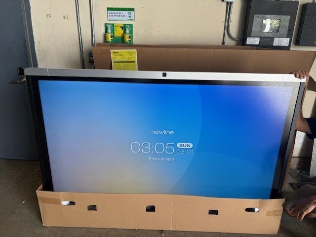 Newline 75" Touch Screen Display Unified Collaboration System TRUTOUCH X8