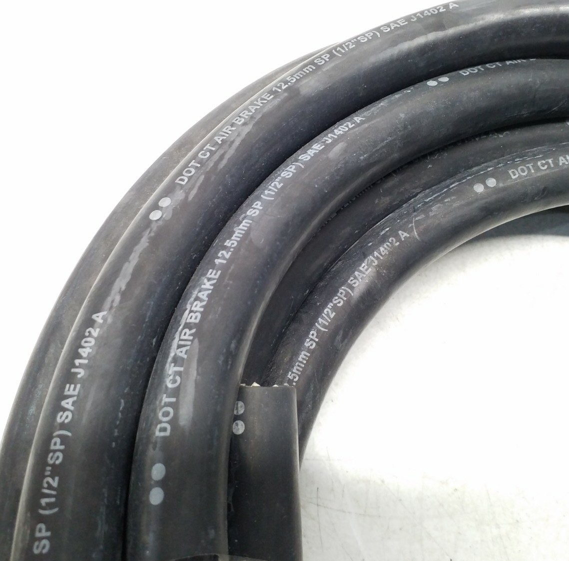 9003208 GY Air Brake Hose 1/2" ID X 27' Length - SAE J1402 A