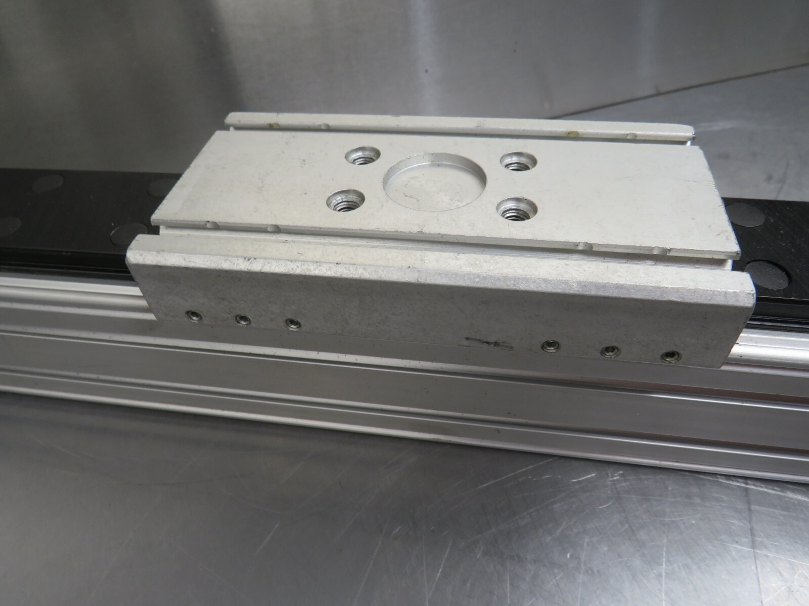 Festo DGPL-32-400-PPV-A-KF-B Linear Drive