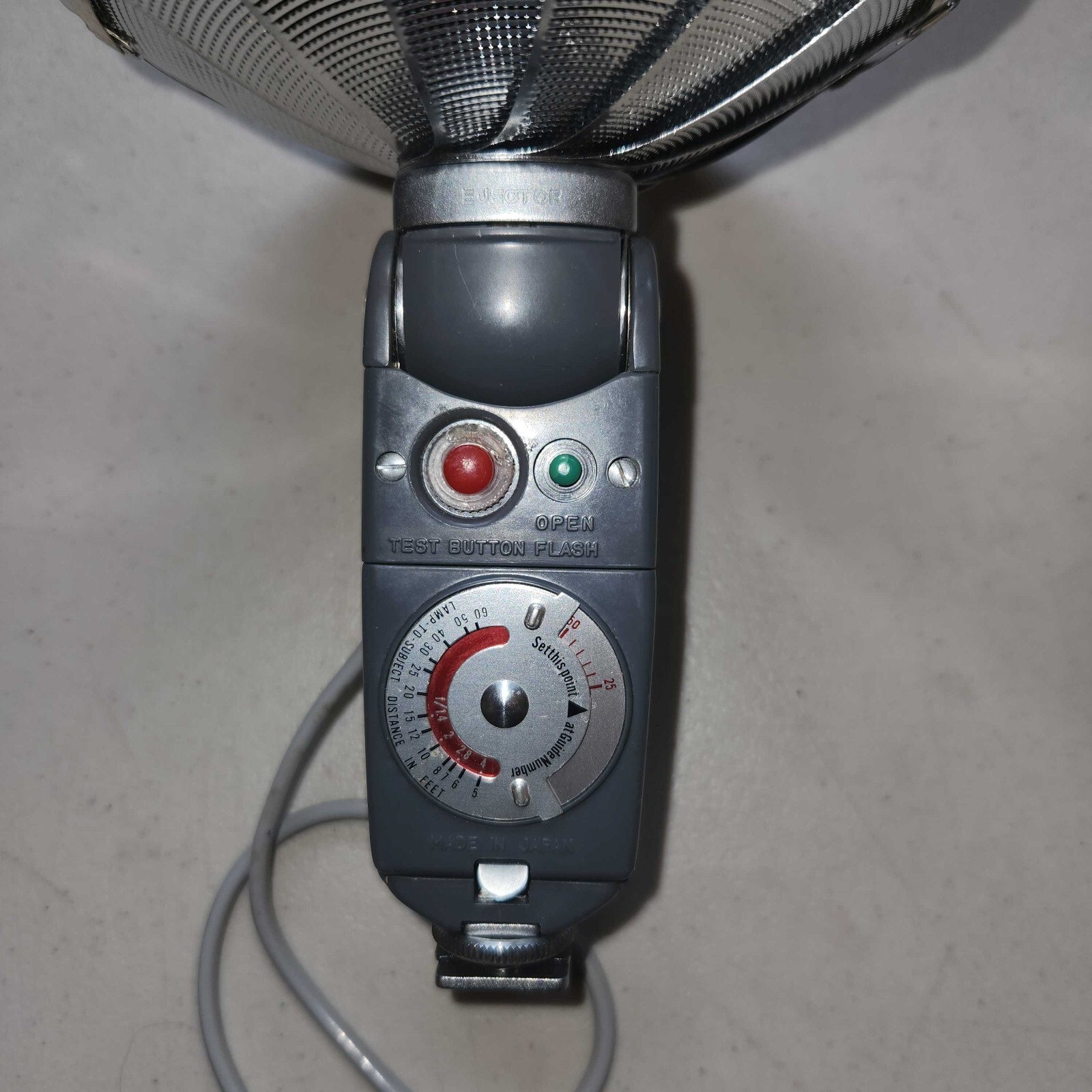 Vintage Honeywell Tilt-A-Mite Collapsible Flash Unit Untested