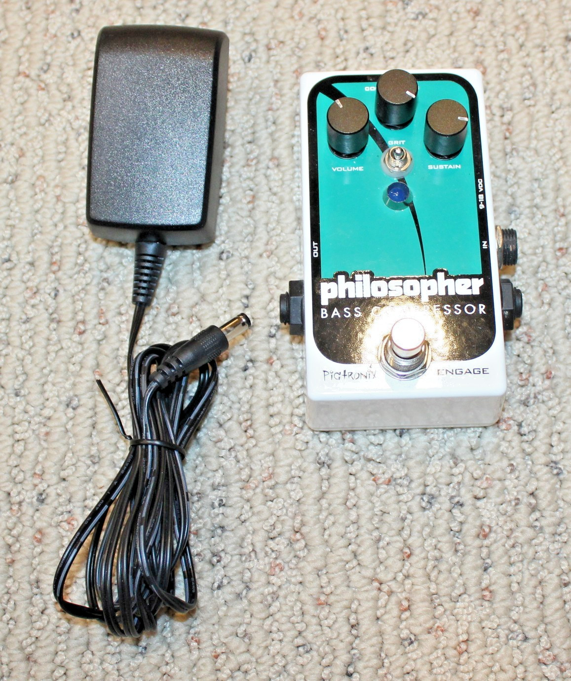 Pigtronix Philosopher Bass Compressor Sustainer Analog Pedal Open Box LN