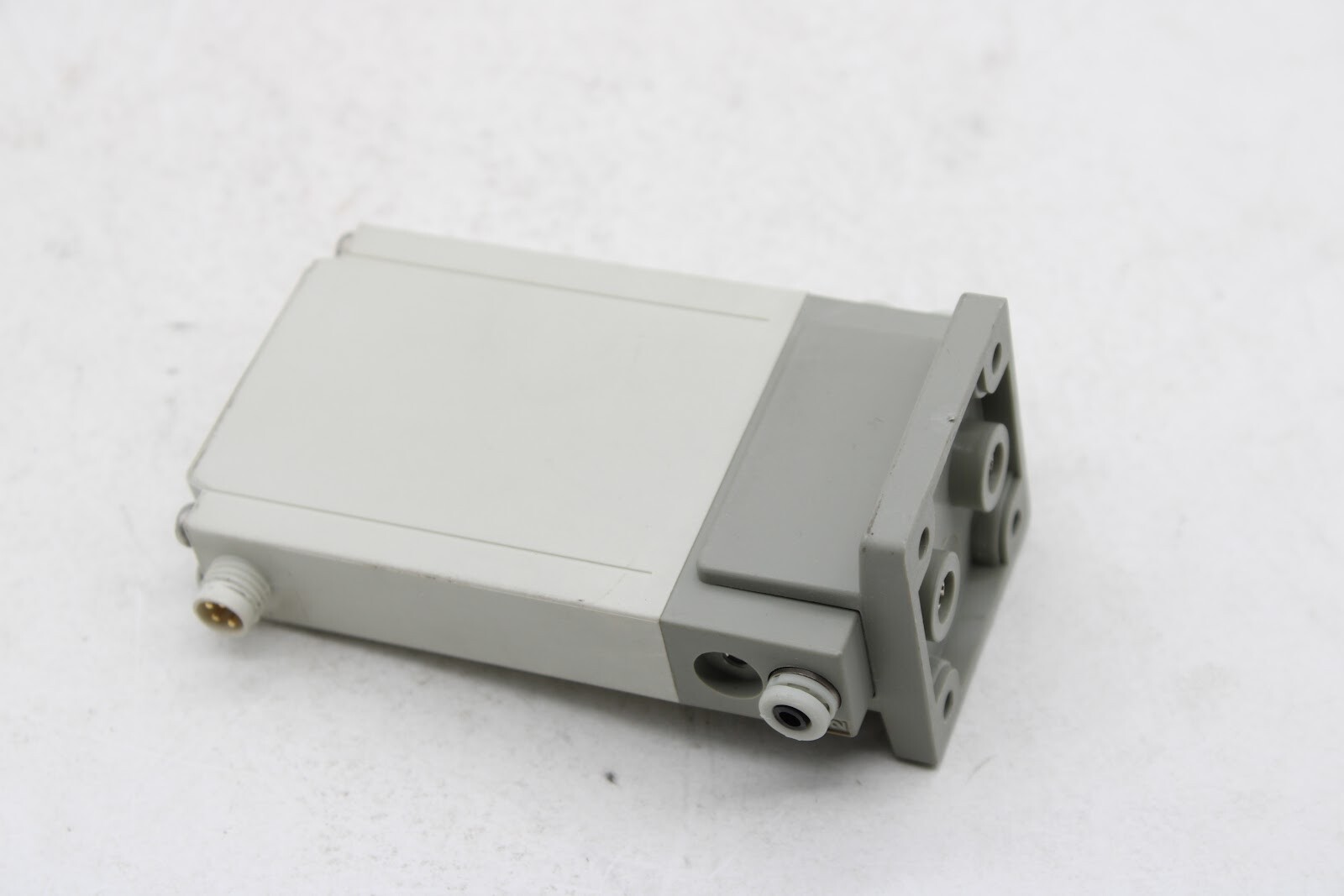 SMC ITV0030-0CS Electro-Pneumatic Regulator
