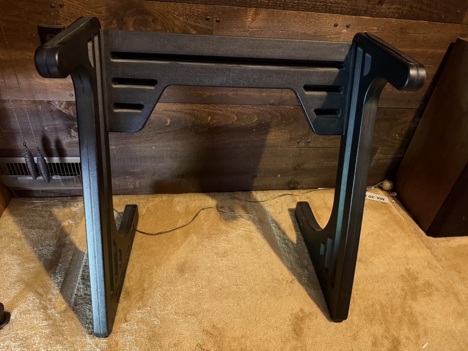 Vintage RadioShack Realistic SINGLE PORTABLE MOLDED PLASTIC KEYBOARD STAND
