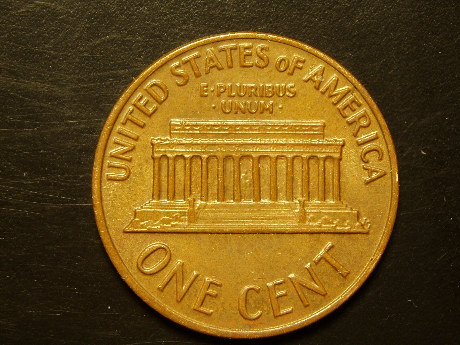 1972 ONE LINCOLN MEMORIAL CENT #20