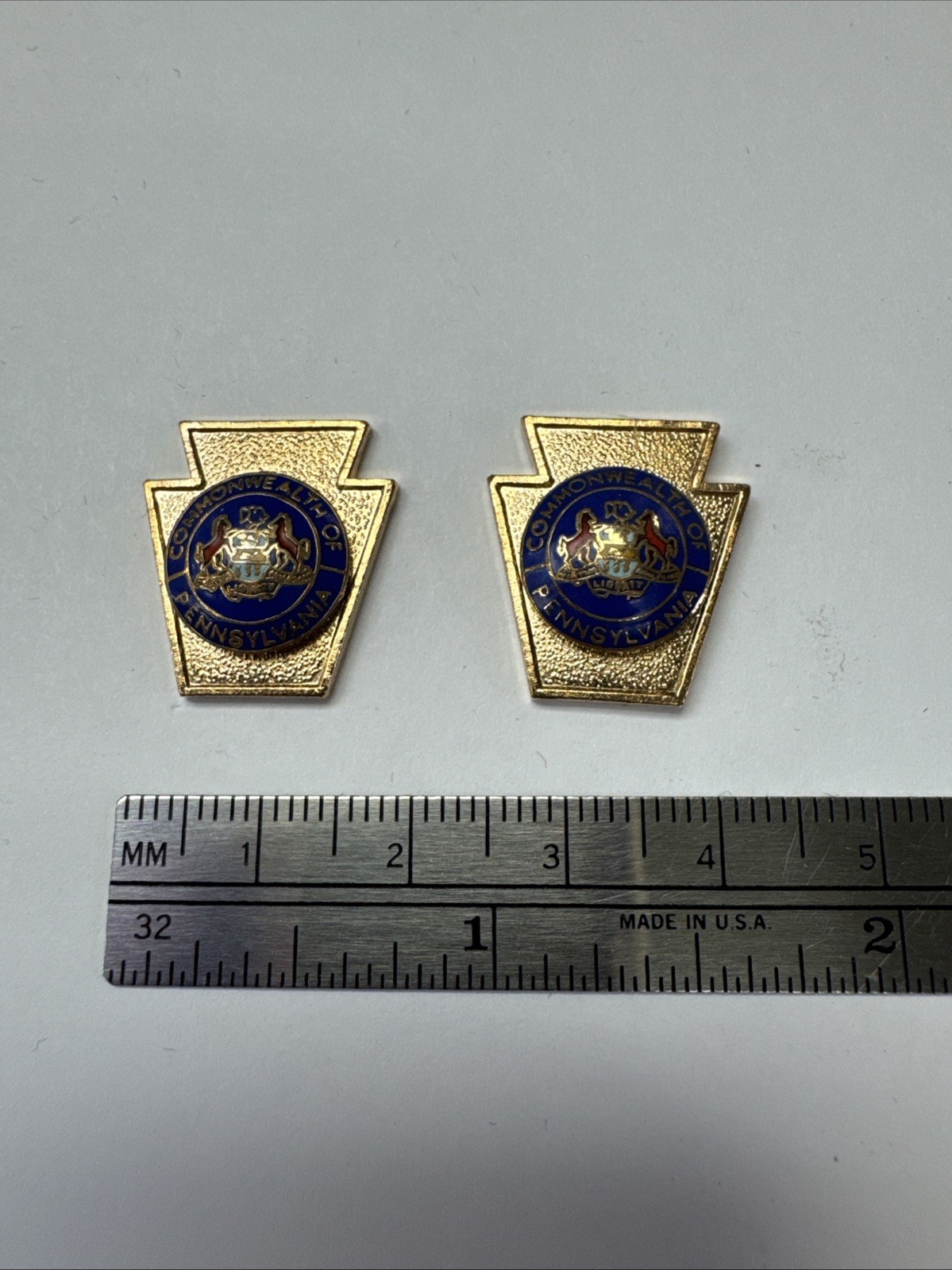 Pennsylvania Keystone With Enamel Seal - Gold - Pin And Clutch - NEW  Insignia