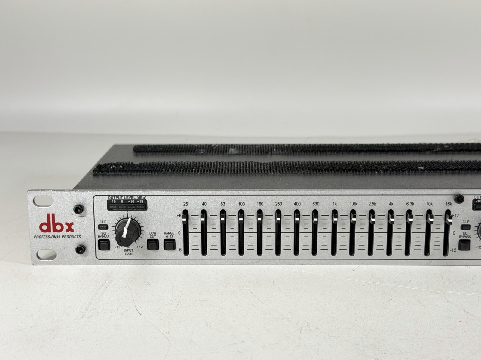 DBX 215S Dual Channel 15-Band Graphics Equalizer with Power Cable - Tested
