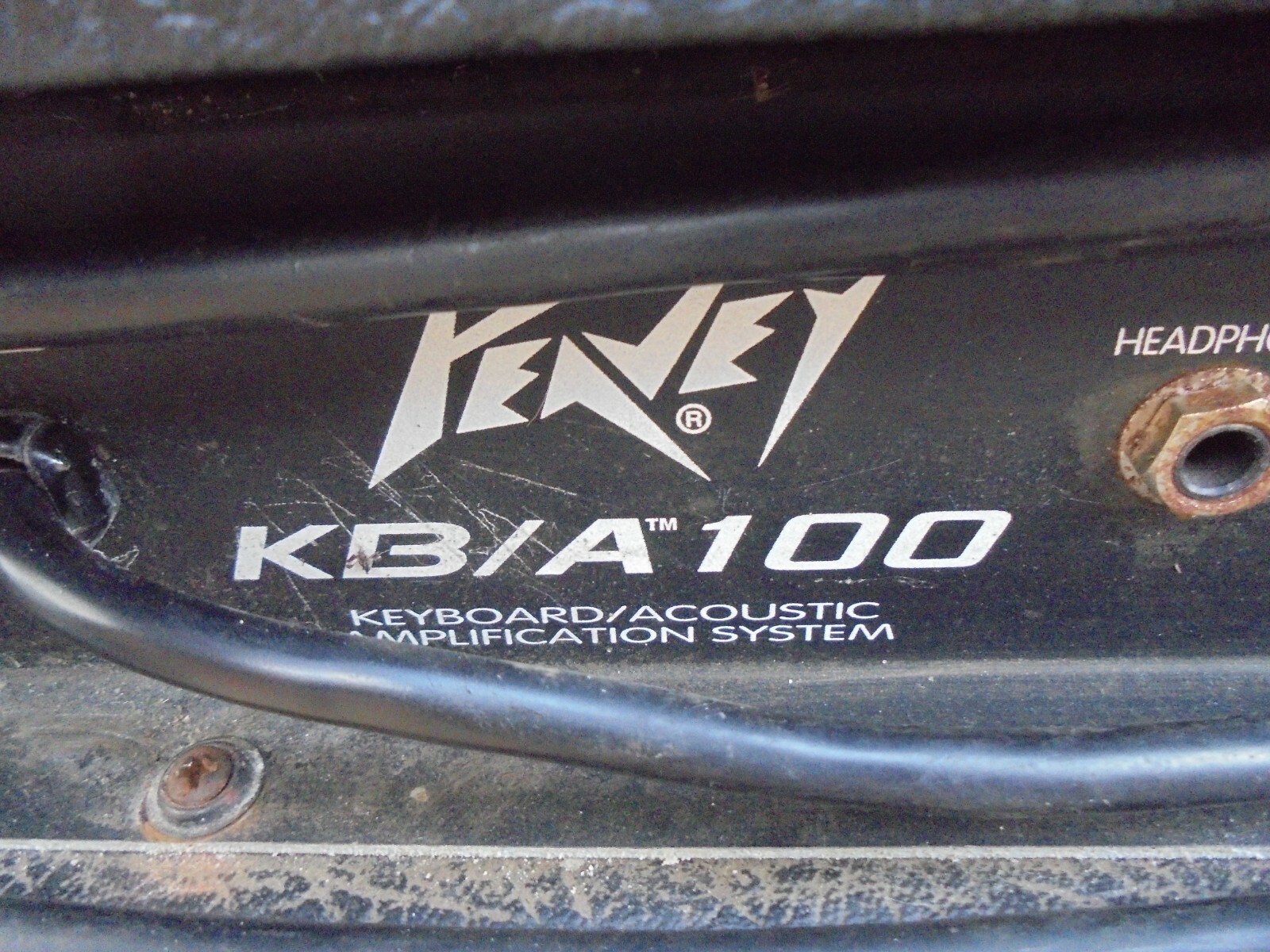 Peavey KB/A100 Keyboard/Acoustic Amplifier 200W