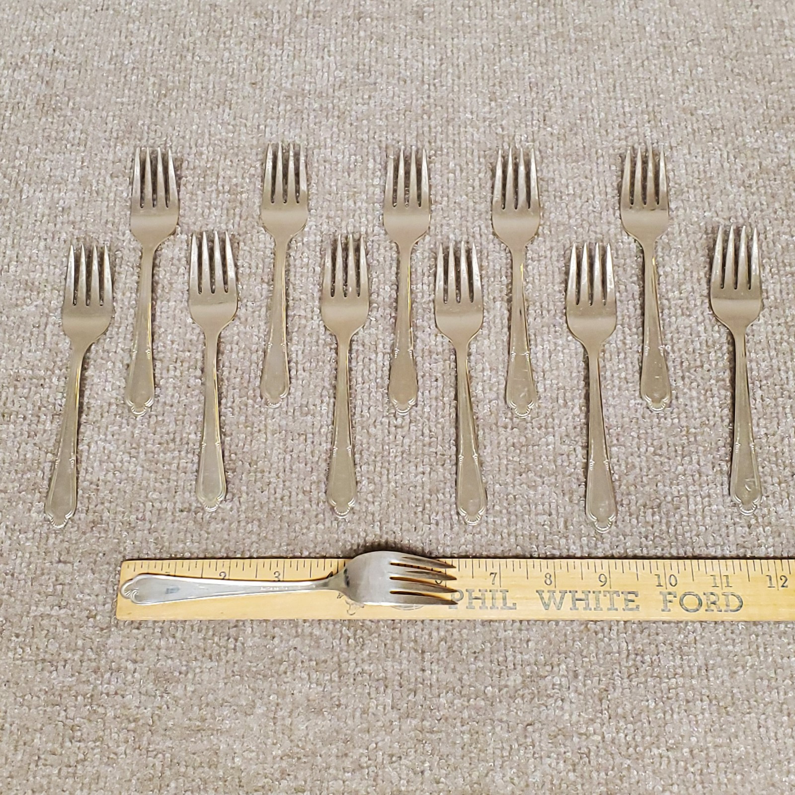 Cunningham Silver Plate Laurel 1934 Silverplate 65 pcs Flatware Silverware