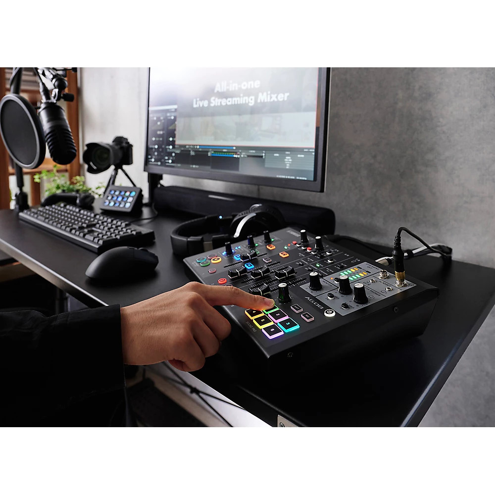 Yamaha AG08 8-channel Mixer/USB Interface for Mac/PC Black