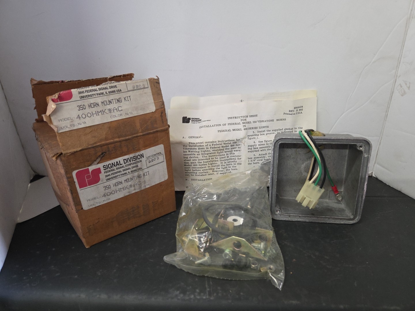 SIGNAL DIVISION  350 HORN MOUNTING KIT #400HMK AC