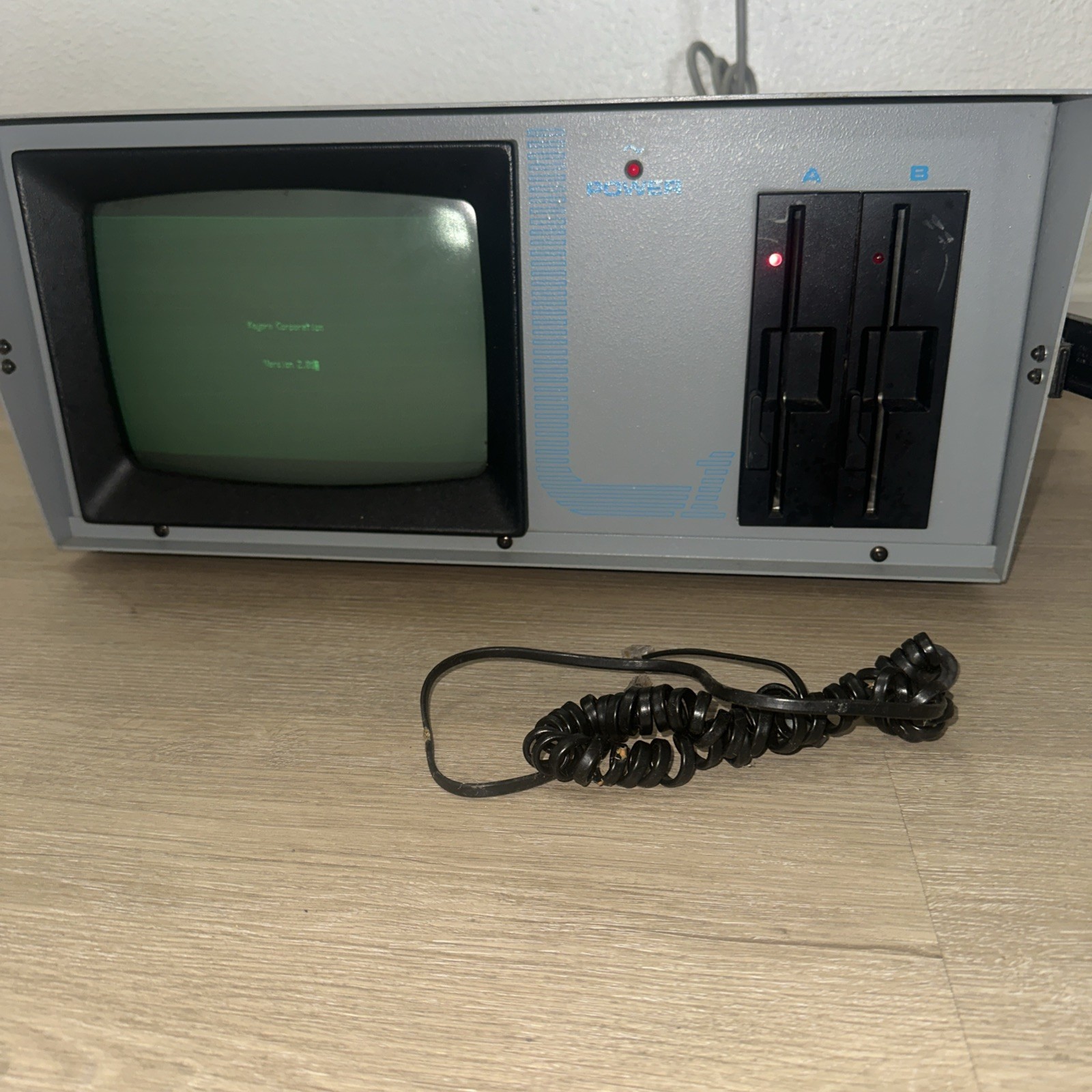 Vintage Kaypro 1 Portable Computer 81-021.