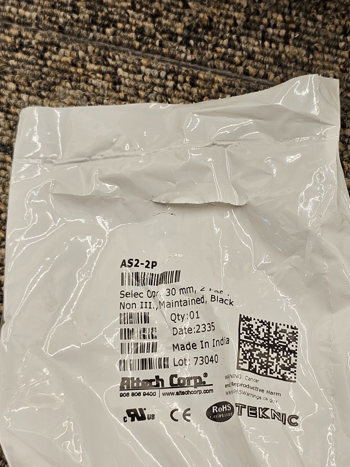 ALTECH AS2-2P Rotary Switch 30mm, 2 Pos., Non III, Black Maintained