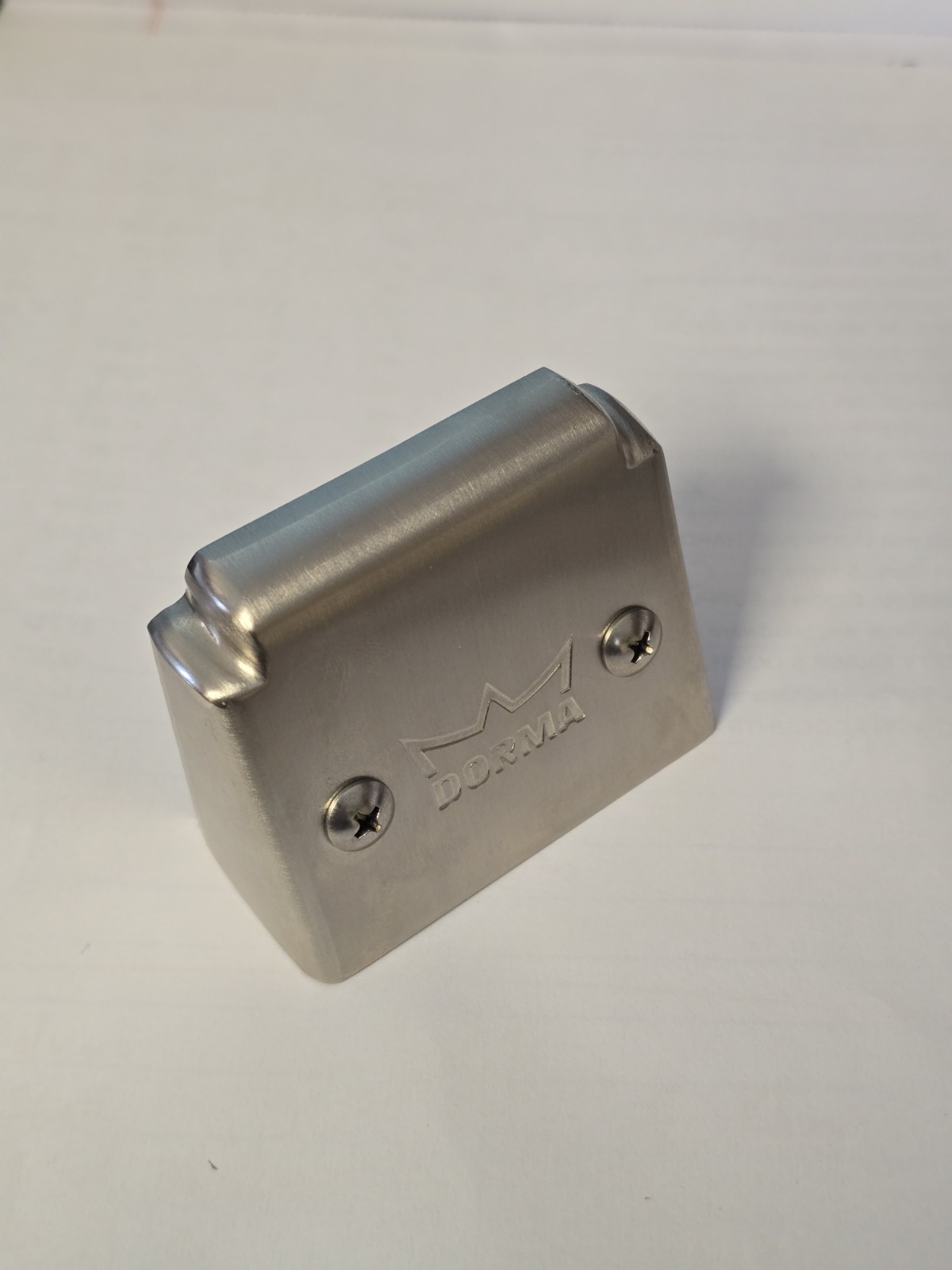 Dorma 9000 NEW End Cap, Mounting Bracket for a 9000 Series Exit Device