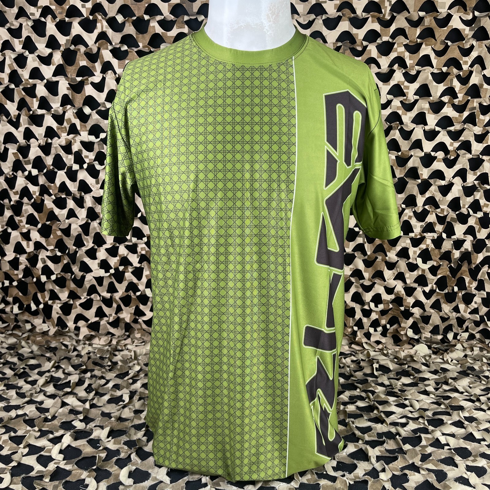 NEW Empire Seasonal Stretchy Soft T-Shirt - Olive/Black - Medium