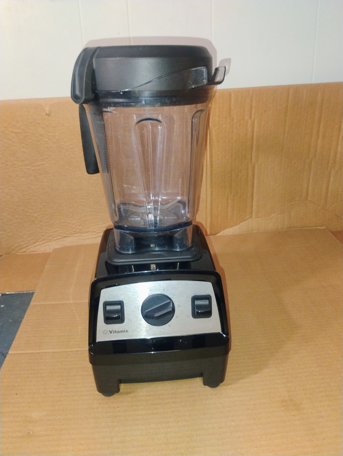 VitaMix Blender VMO197 Black With Low Profile 64oz Container NICE