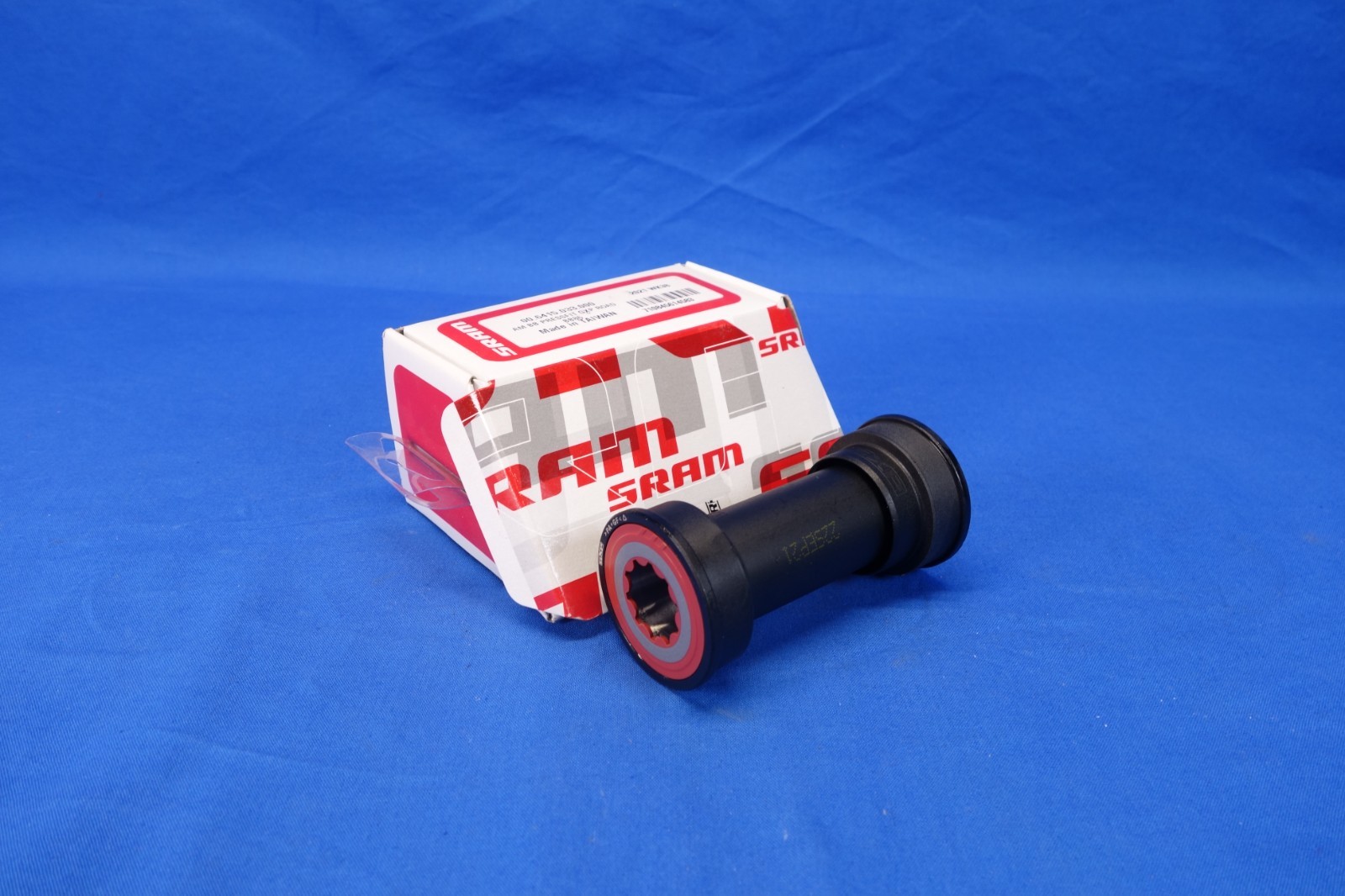 NEW SRAM GXP Press Fit BB86 Road Bottom Bracket 00.6415.033.000
