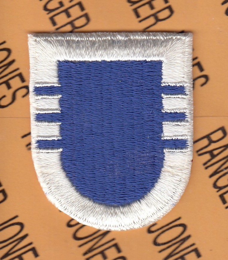 US Army 3rd Bn 325th Airborne Infantry Regt 82nd beret flash patch c/e