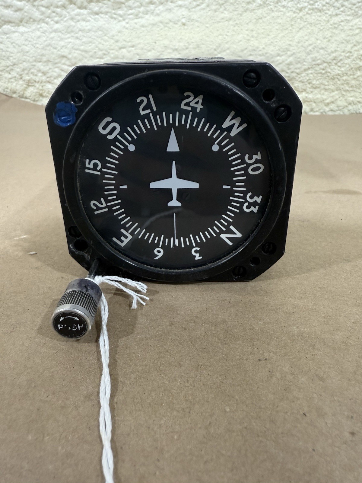 Cessna Edo-Aire 4000B-12 Directional Gyro 1U262-001-13