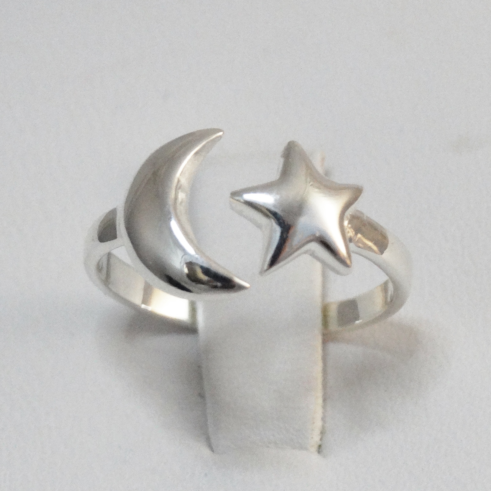 Crescent Moon and Star Ring - 925 Sterling Silver - Sizes 5-10 Sky Celestial NEW