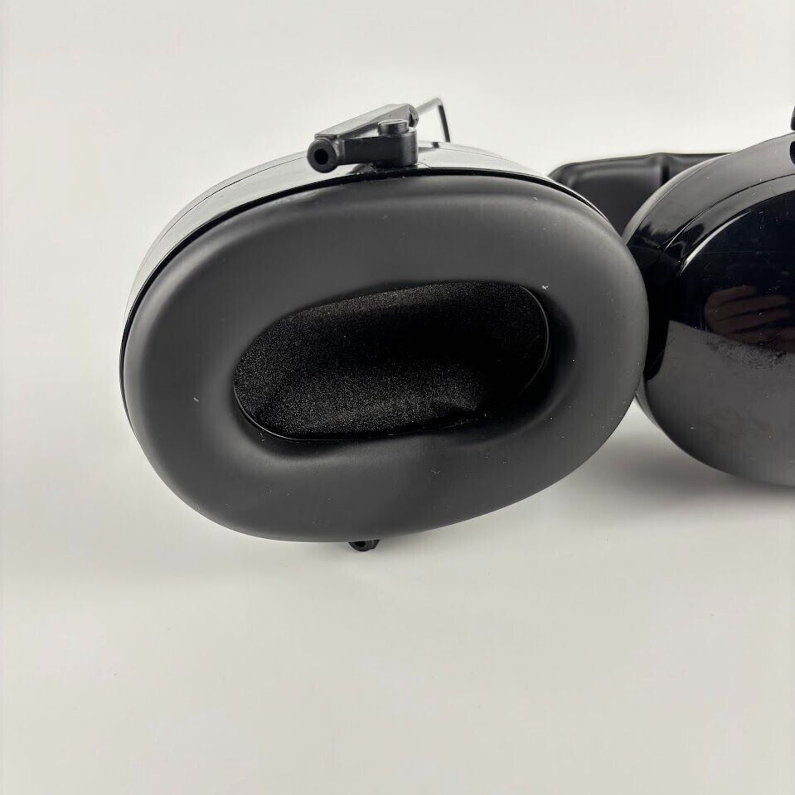 Winchester Ear Muff Firing Range Hearing Protection Black Adjustable