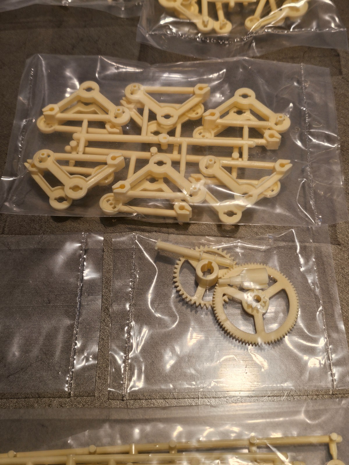 Jr. Scientist Series Create Wind-Walking Artificial Life Strandbees Model Kit