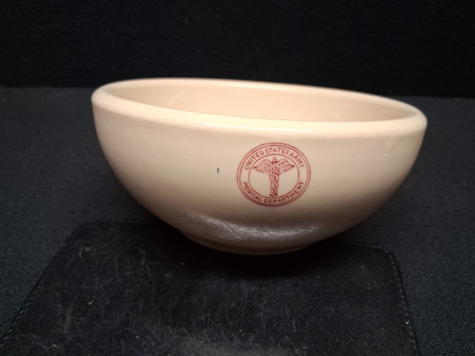U. S. ARMY MEDICAL DEPARTMENT SYRACUSE CHINA ADOBE WARE 5 1/2" BOWL RED LETTERS