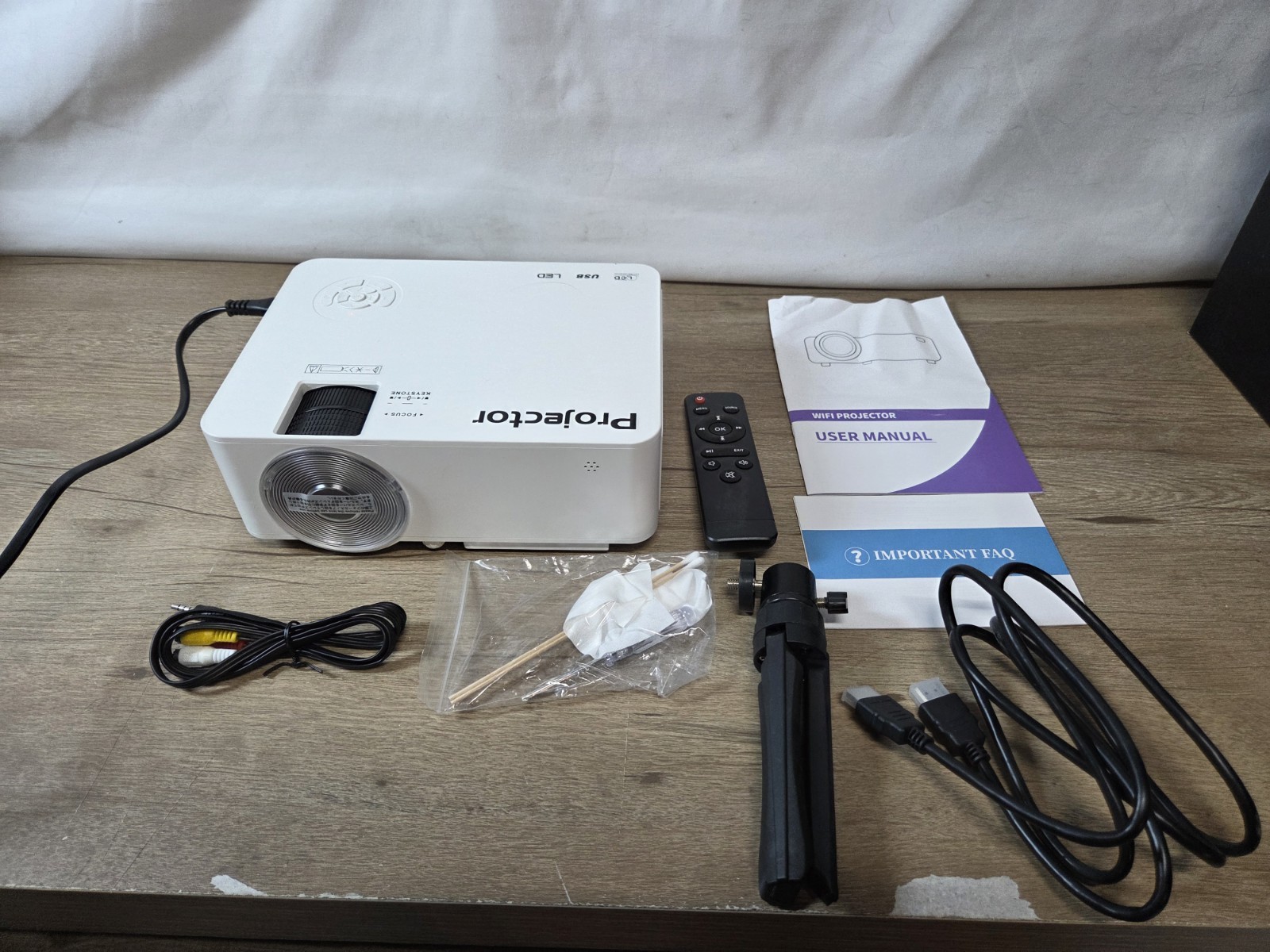 Mini Projector Model QK02 With Remote Bundle With Stand Tested Works Open Box