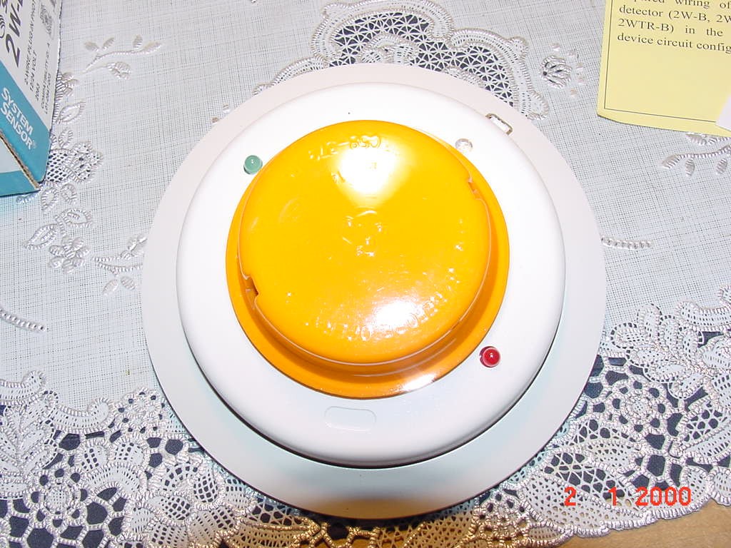 System Sensor 2 W-B, Two-Wire Photoelectric Smoke Detector Power & Zone Circuit